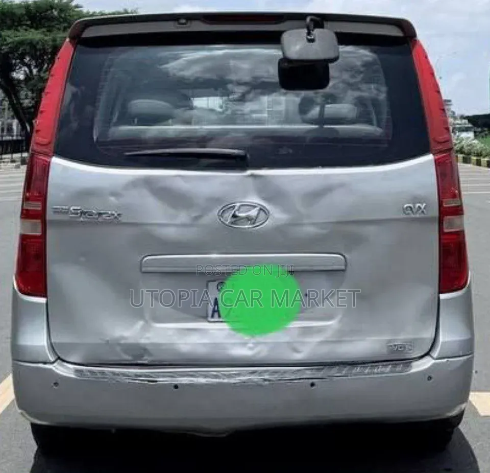 Hyundai Starex 2011 Silver
