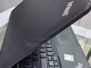 Laptop Lenovo ThinkPad 11e 4GB Intel Pentium HDD 500GB