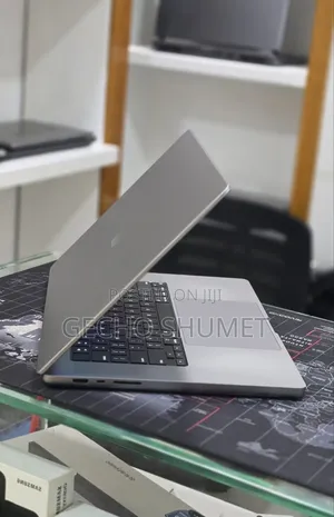 New Laptop Apple MacBook Pro 2021 M1 Max 64GB Apple M1 Max SSD 1T