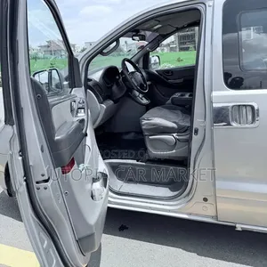 Hyundai Starex 2011 Silver