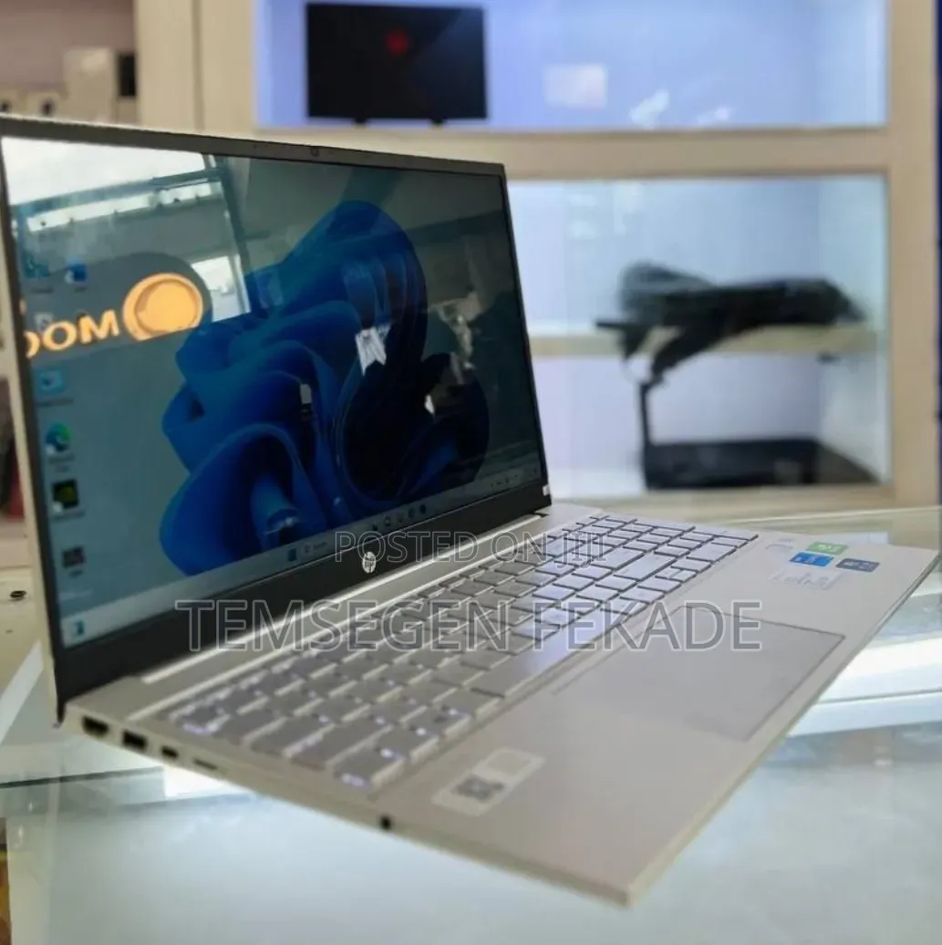 New Laptop HP Pavilion 15 16GB Intel Core i5 SSD 512GB