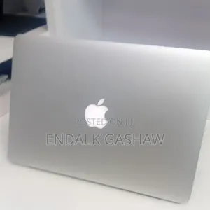 New Laptop Apple MacBook Pro 2013 8GB Intel Core i5 SSD 256GB