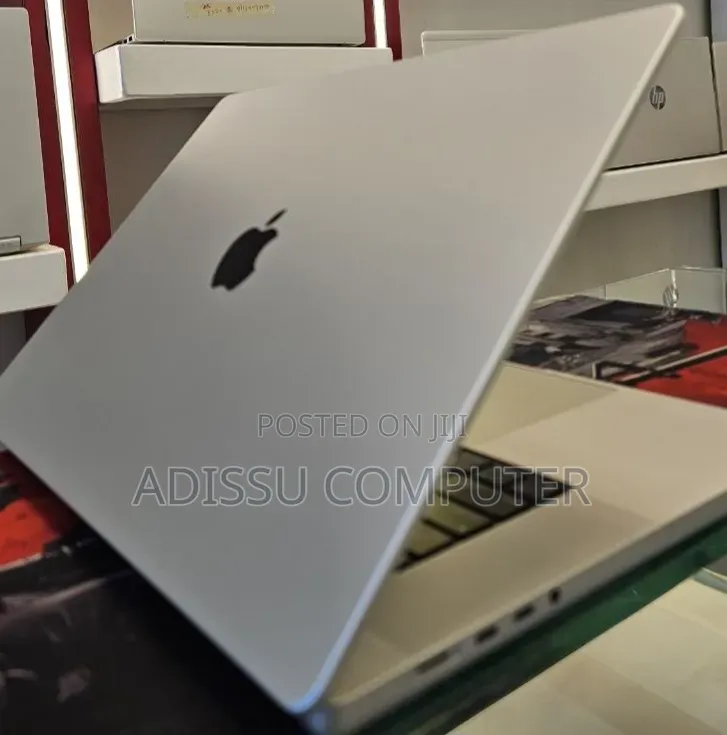 New Laptop Apple MacBook Pro 2021 M1 16GB Apple M1 Pro SSD 512GB