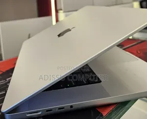 New Laptop Apple MacBook Pro 2021 M1 16GB Apple M1 Pro SSD 512GB