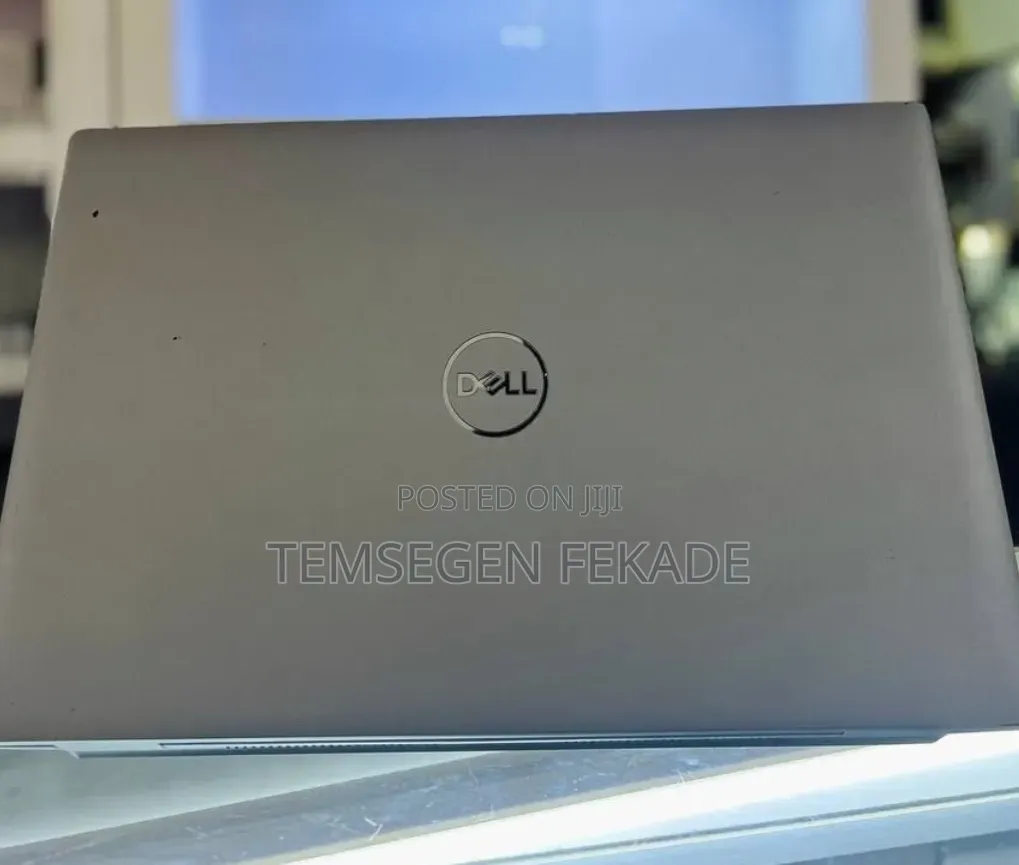 New Laptop Dell Latitude 15 5580 16GB Intel Core i7 SSD 512GB