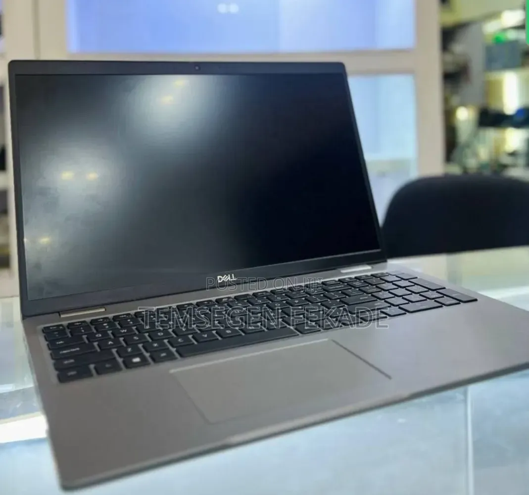 New Laptop Dell Latitude 15 5580 16GB Intel Core i7 SSD 512GB