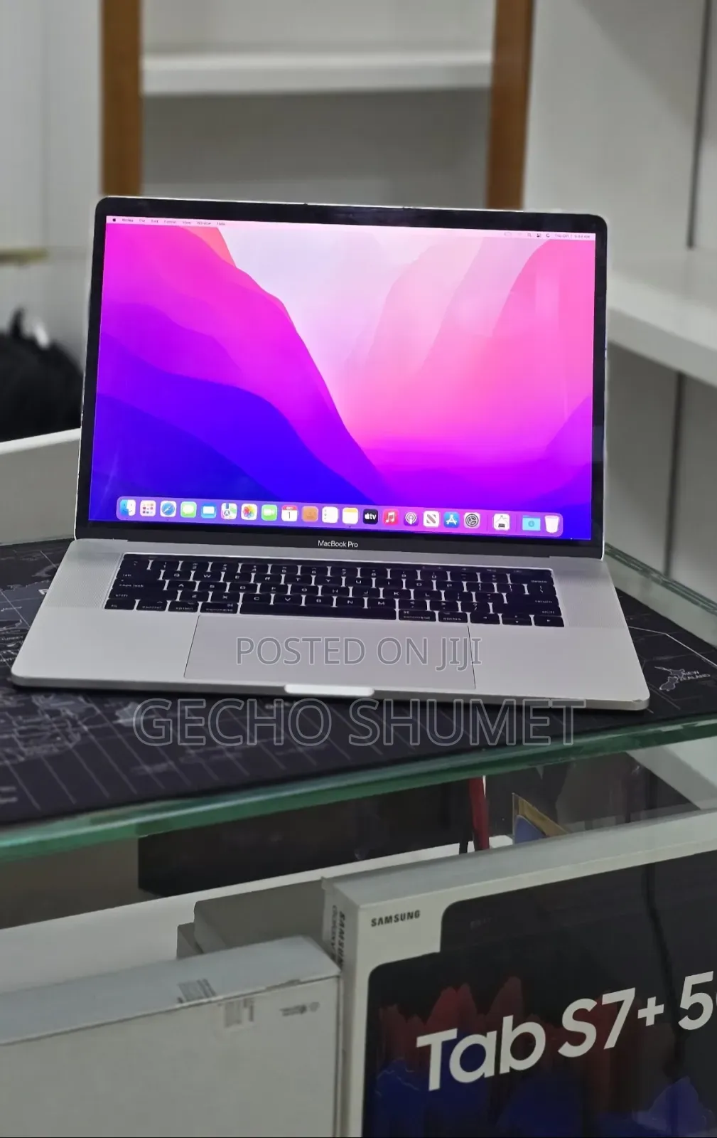 New Laptop Apple MacBook Pro 2017 16GB Intel Core i7 SSD 512GB