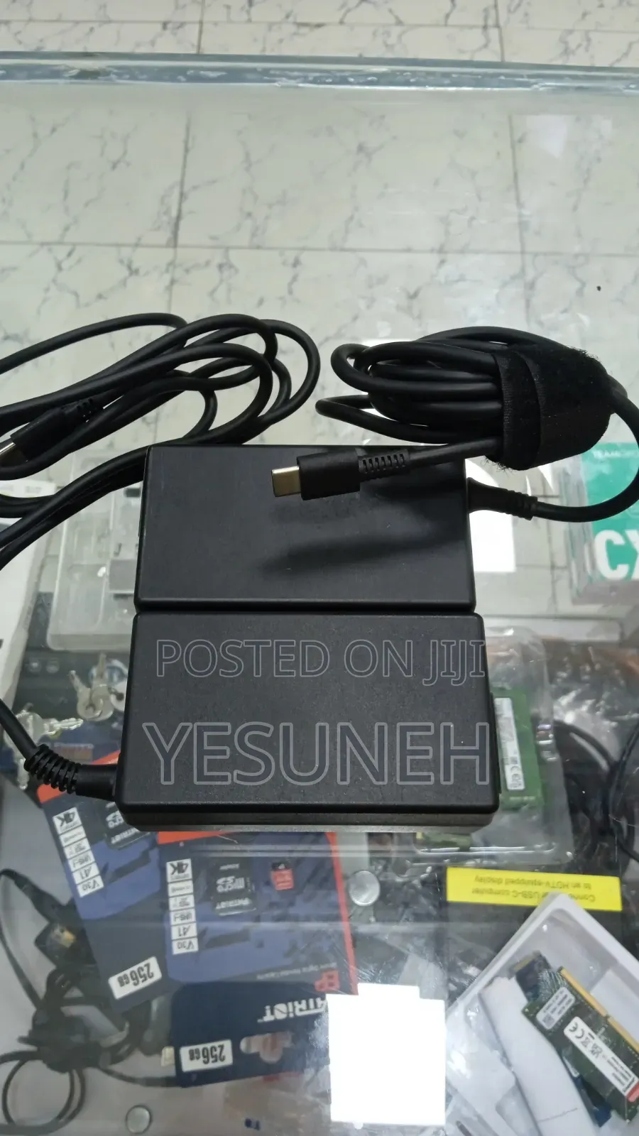 Ťype C Laptop Charger