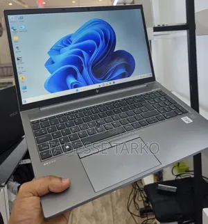 New Laptop HP 16GB Intel Core i7 SSD 512GB