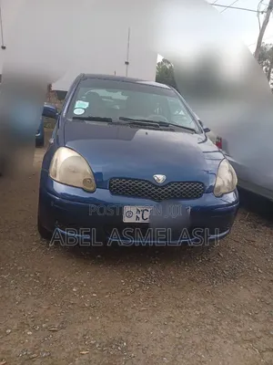 Toyota Vitz 2004 Blue