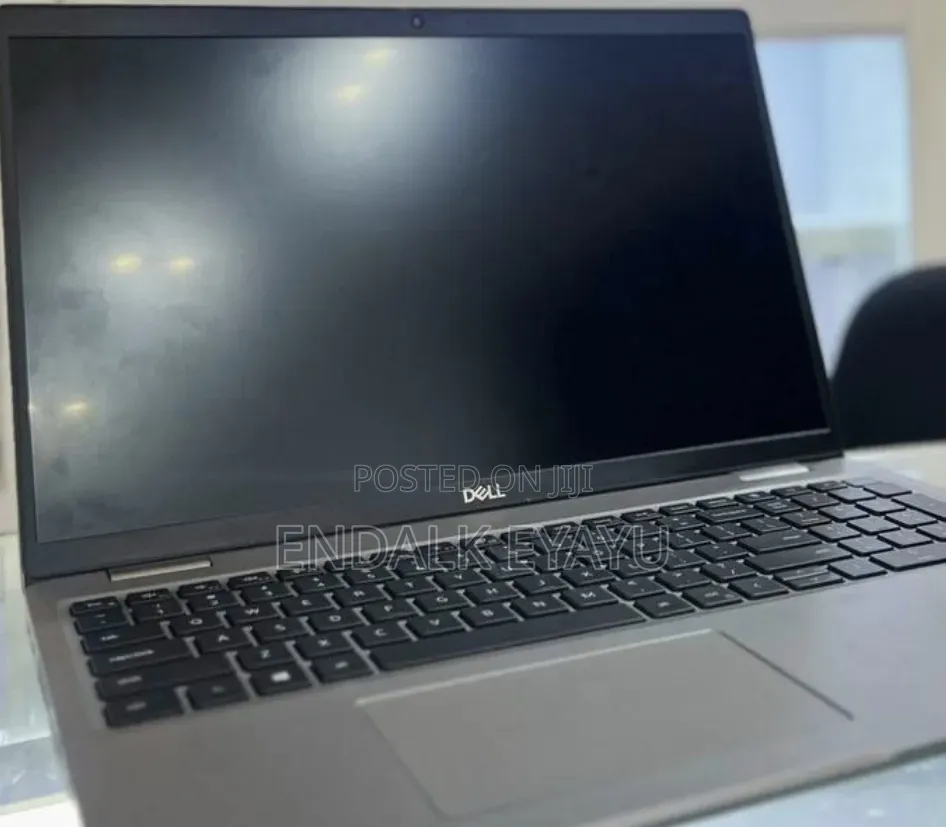 New Laptop Dell Latitude 15 3560 16GB Intel Core i7 SSD 512GB
