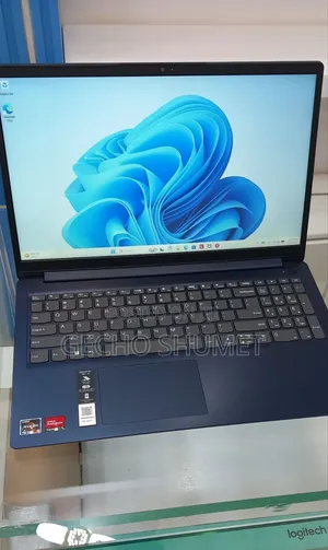 New Laptop Lenovo IdeaPad 1 8GB AMD Ryzen 5 SSD 256GB