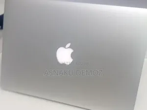 New Laptop Apple MacBook Pro 2013 8GB Intel Core i5 SSD 256GB