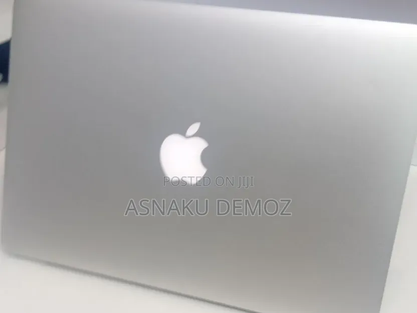 New Laptop Apple MacBook Pro 2013 8GB Intel Core i5 SSD 256GB