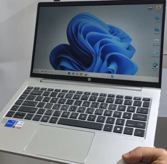 New Laptop HP EliteBook 640 G10 16GB Intel Core i7 SSD 1T