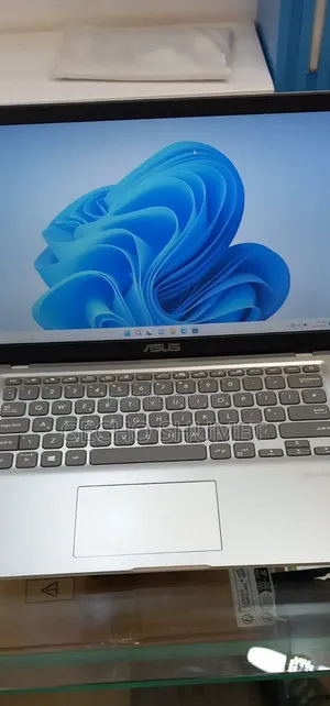 New Laptop Asus Vivobook 14 8GB AMD SSD 256GB