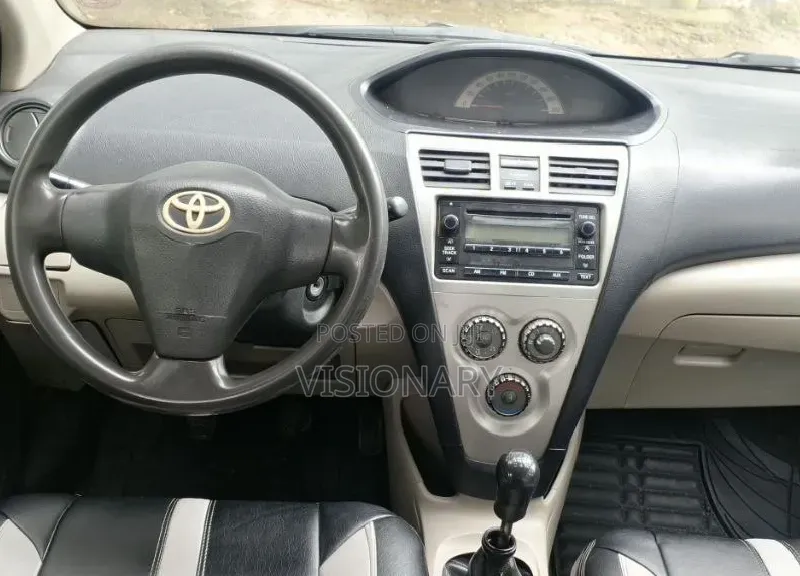 Toyota Yaris 2007 Green