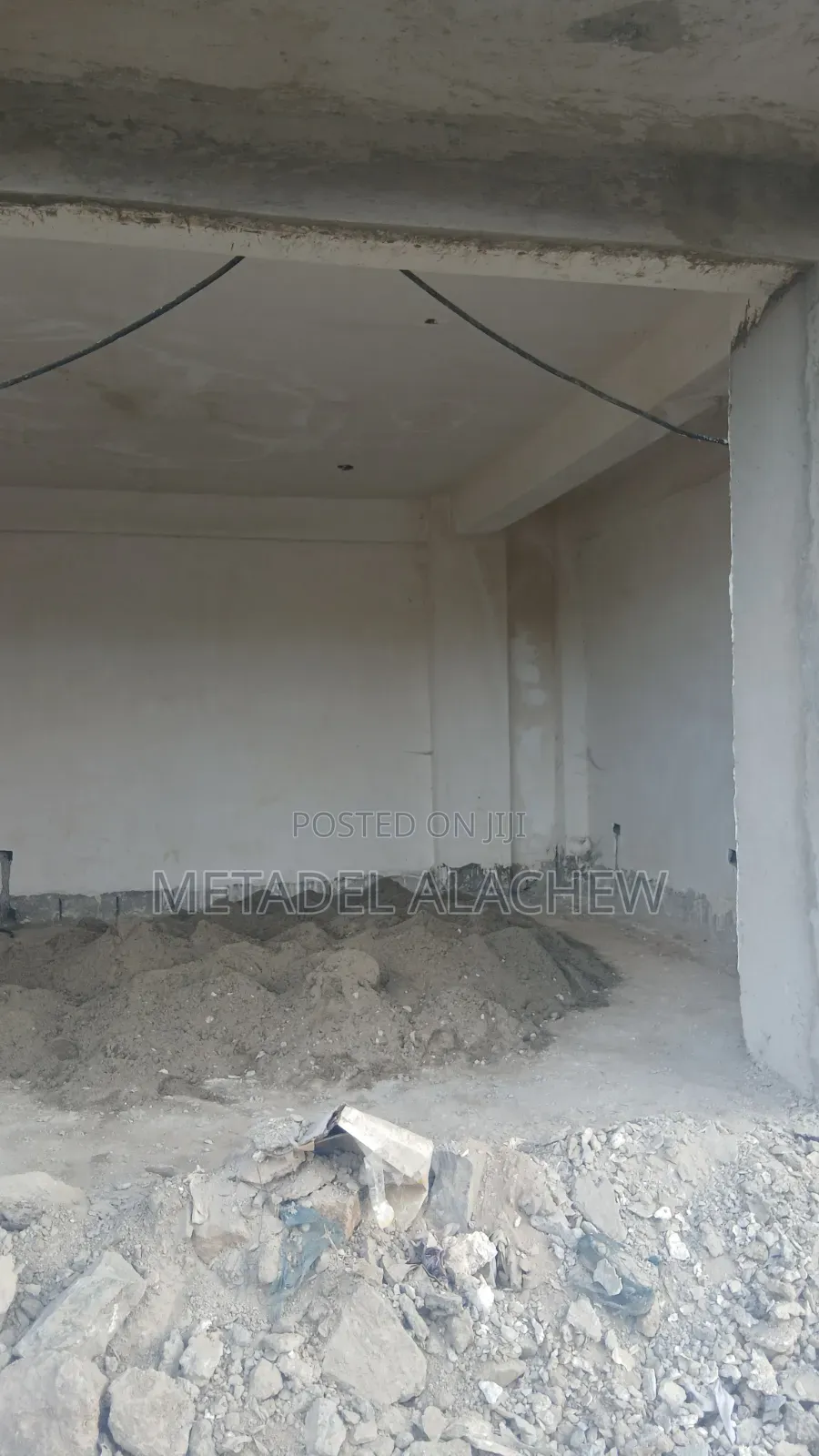 23 SQM Commercial Shop for Sale at Ayat Train Station