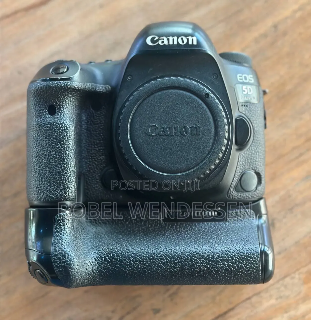 Canon 5D Mark IV Body With Battery Grip
