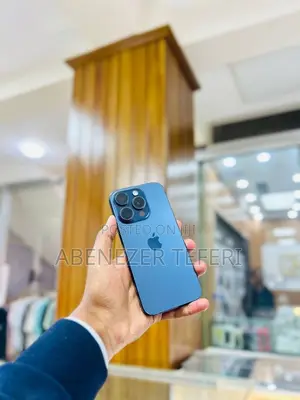 Apple iPhone 15 Pro 128 GB Blue