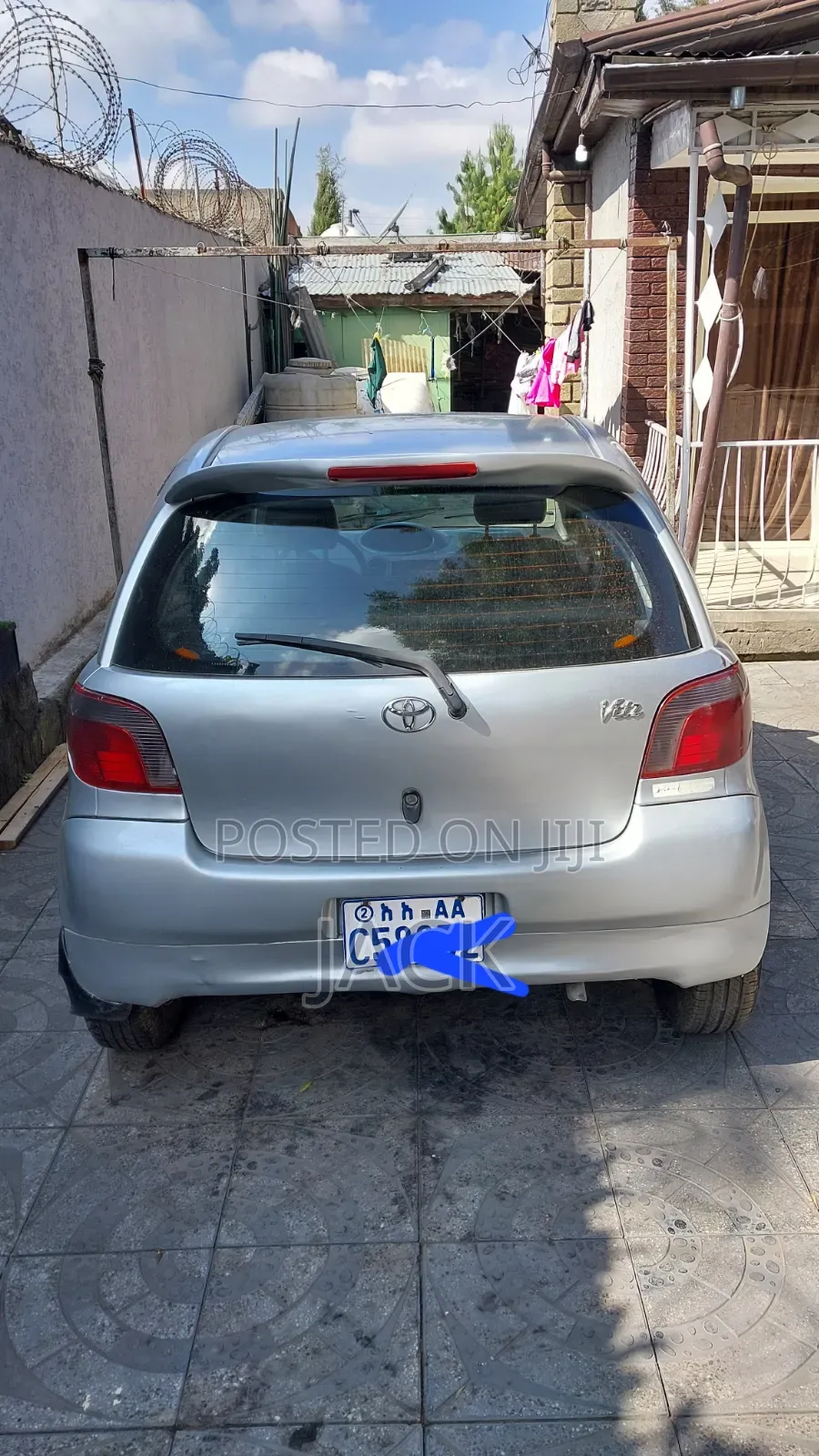 Toyota Vitz 2001 Silver