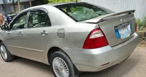 Toyota Corolla 2006 Gold