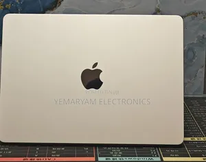 New Laptop Apple MacBook Air 2022 M2 8GB Apple M2 SSD 256GB