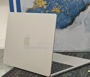 New Laptop Apple MacBook Air 2022 M2 8GB Apple M2 SSD 256GB