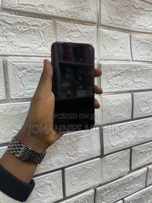 Apple iPhone XR 64 GB Red