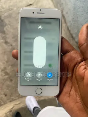 Apple iPhone SE (2020) 128 GB White