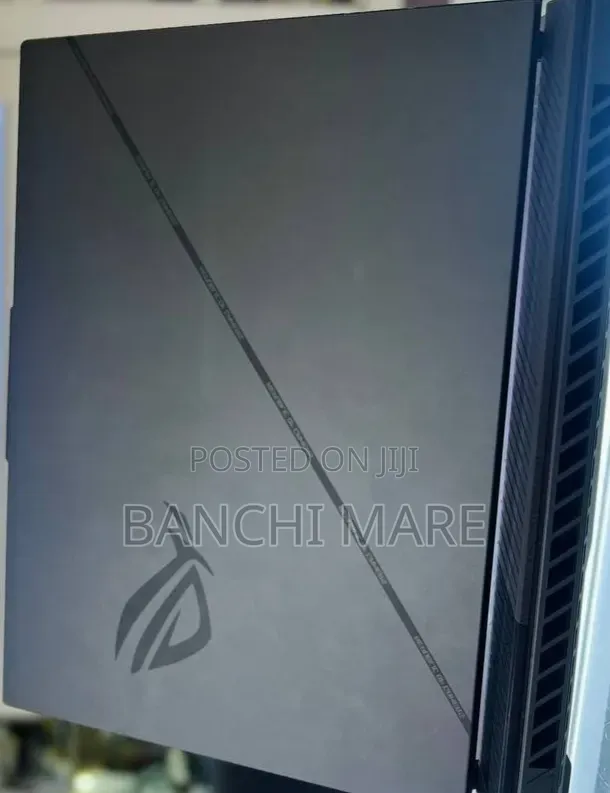 New Laptop Asus ROG Strix G16 16GB Intel Core i9 SSD 1T