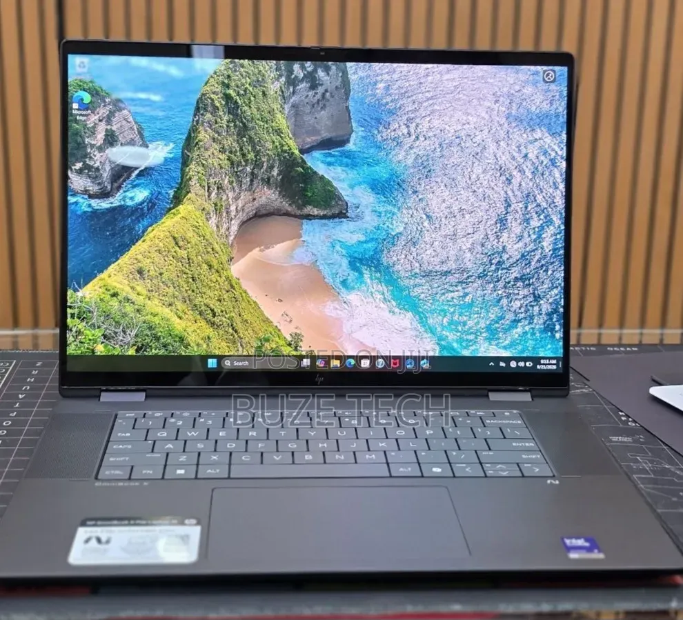 New Laptop HP OmniBook Ultra Flip 16" 32GB Intel Core Ultra 9 SSD 2T