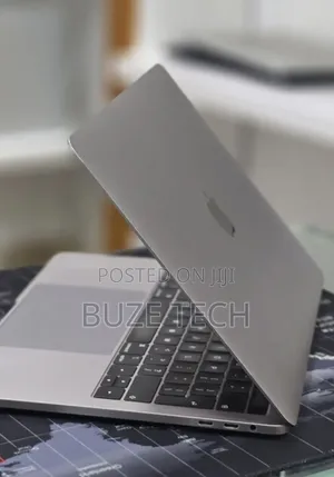New Laptop Apple MacBook Pro 2019 16GB Intel Core i7 SSD 1T