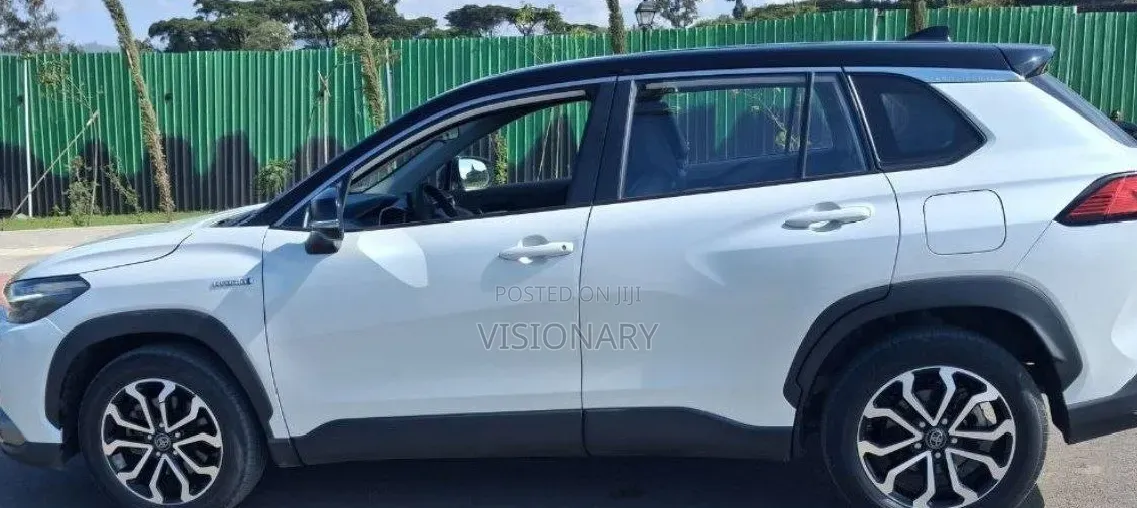 Toyota Frontlander 2024 White