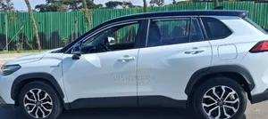Toyota Frontlander 2024 White