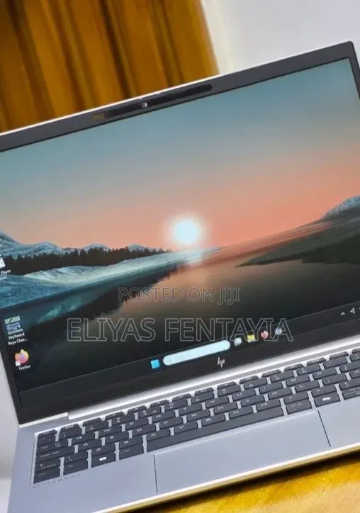 New Laptop HP Elitebook 830 G11 16GB Intel Core Ultra 7 SSD 512GB