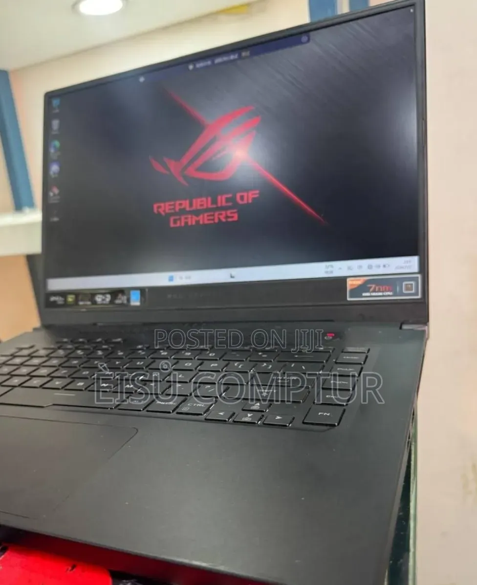New Laptop Asus ROG Zephyrus G15 16GB AMD Ryzen 7 SSD 512GB