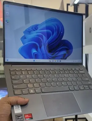 New Laptop Lenovo Ideapad 3 16GB AMD Ryzen 7 SSD 512GB