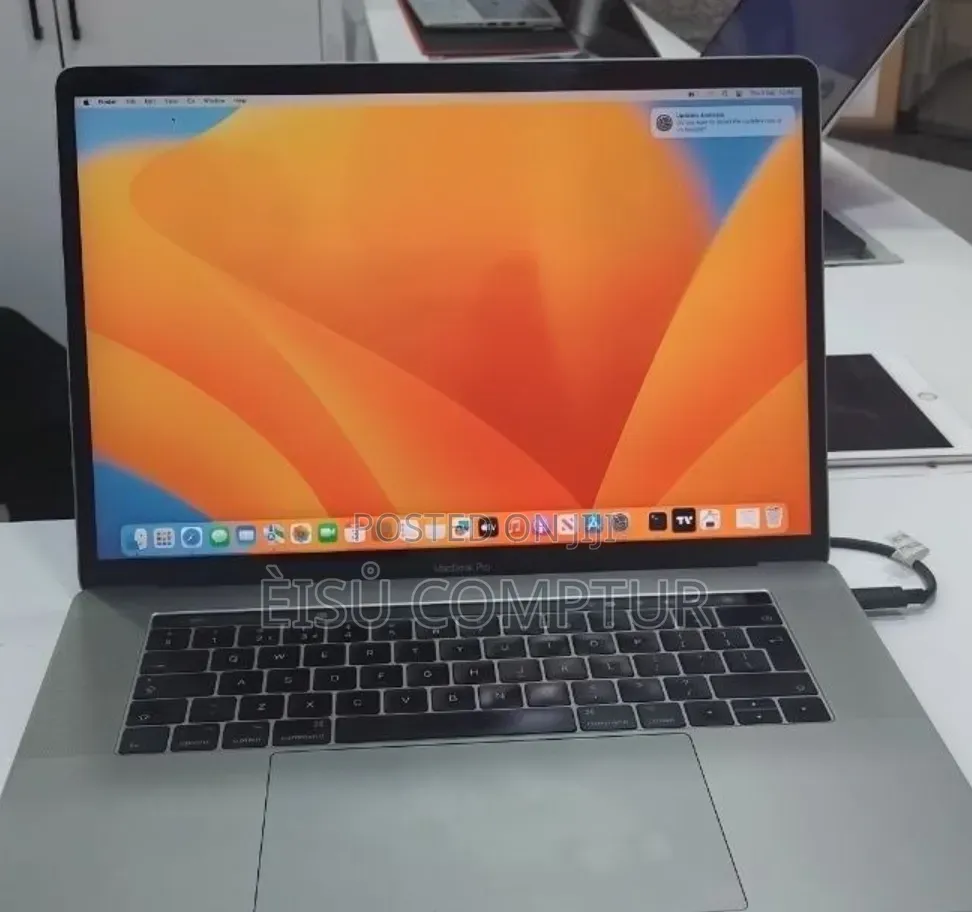 New Laptop Apple MacBook 2017 16GB Intel Core i7 SSD 512GB
