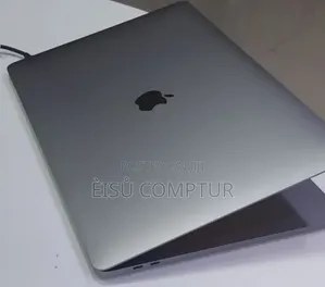New Laptop Apple MacBook 2017 16GB Intel Core i7 SSD 512GB