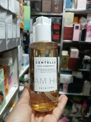 Skin1004 Madagascar Centella Light Cleansing Oil