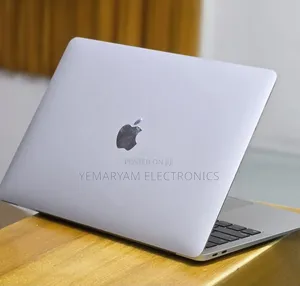 New Laptop Apple MacBook Air 2020 M1 8GB Apple M1 SSD 256GB