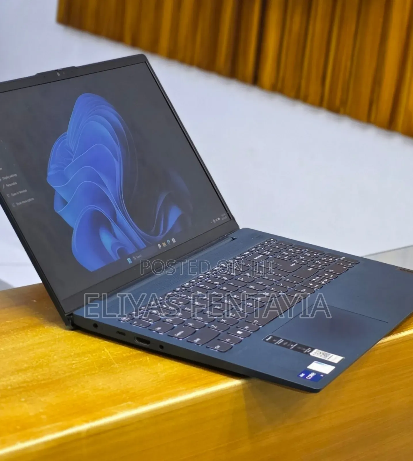New Laptop Lenovo 12GB Intel Core i7 SSD 512GB