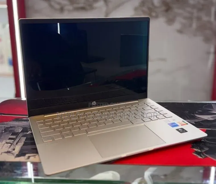 New Laptop HP Pavilion 14 16GB Intel Core i7 SSD 1T