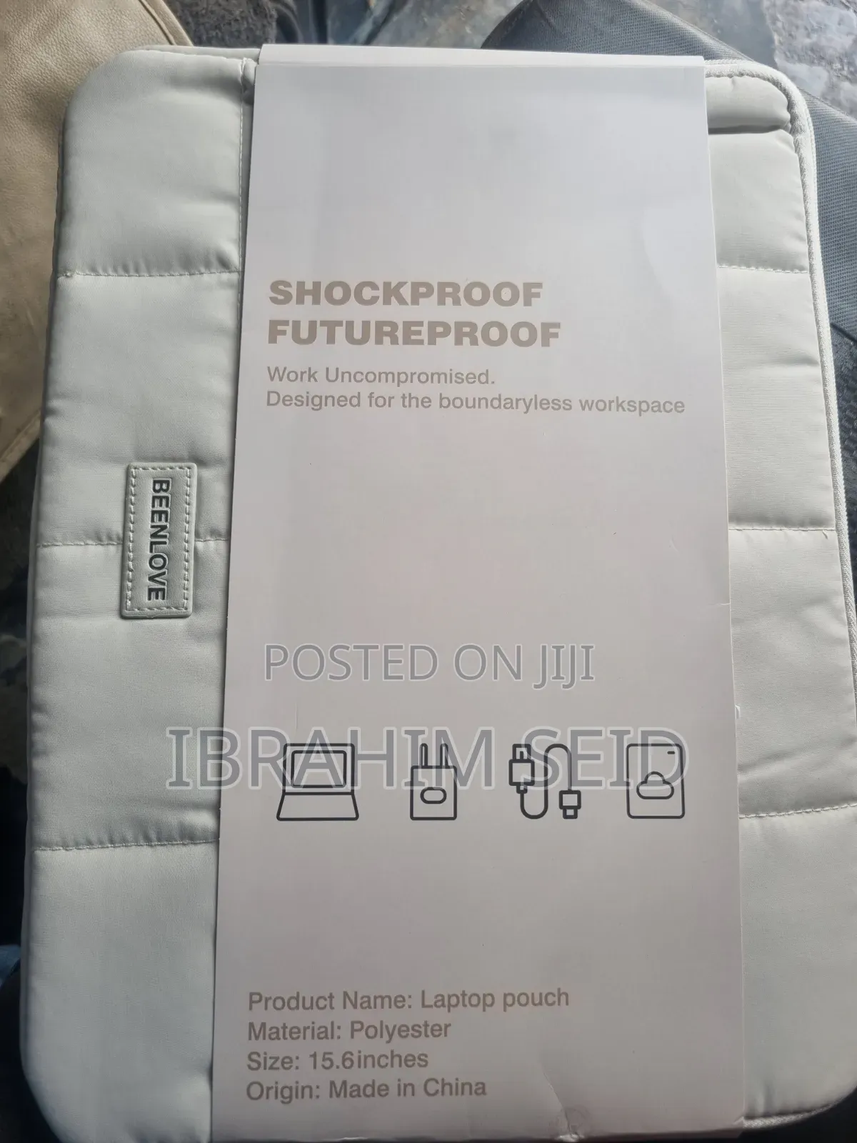 ለላፕቶፕ መያዥያ ከረጢት (Laptop Pouch)15.6 Inch
