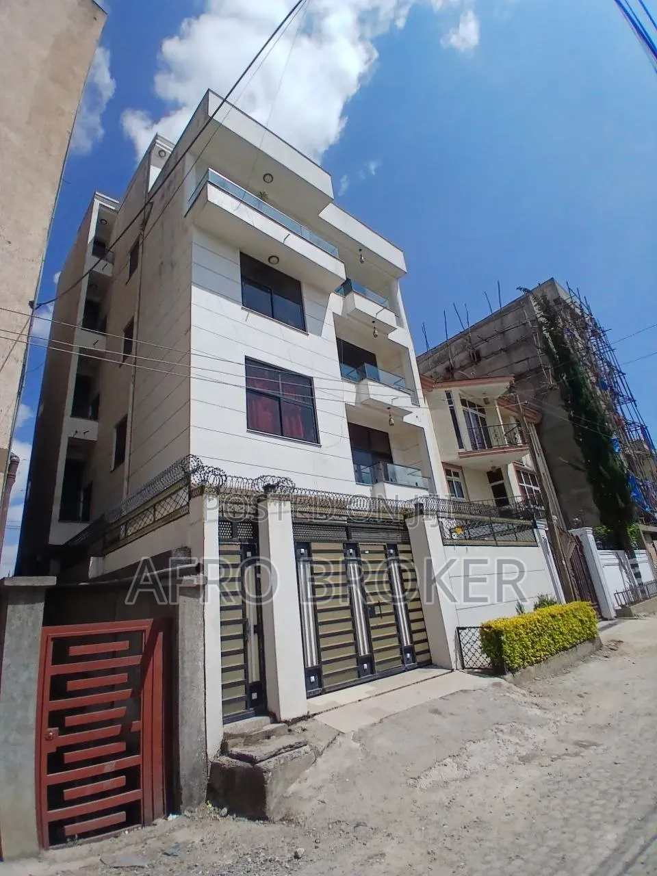 Furnished 8bdrm House in Lafto Mebrat for sale