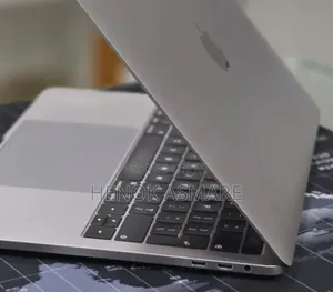 New Laptop Apple MacBook Pro 2019 16GB Intel Core i7 SSD 1T