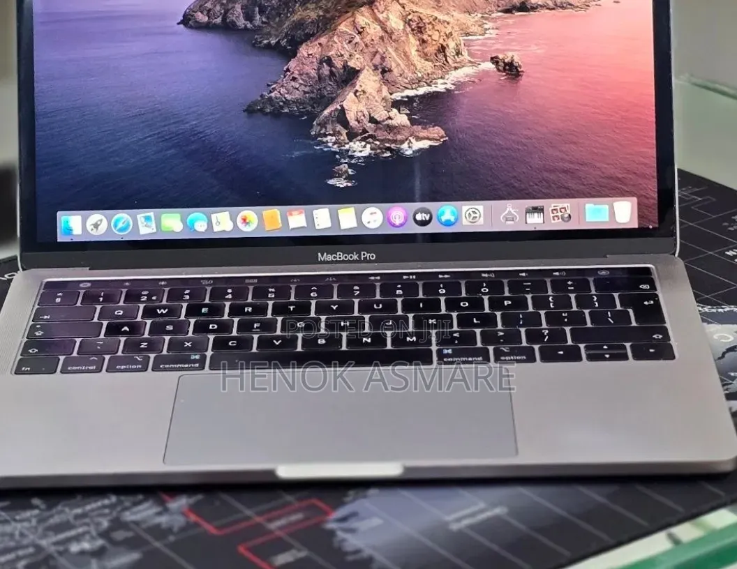 New Laptop Apple MacBook Pro 2019 16GB Intel Core i7 SSD 1T