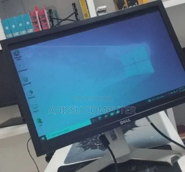 Dell Moniter 
22 Inch Screen Size
Price :
