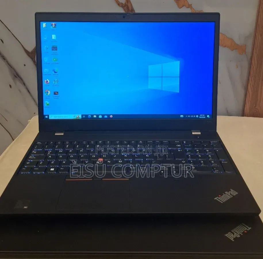 New Laptop Lenovo ThinkPad P15s 16GB Intel Core i7 SSD 512GB